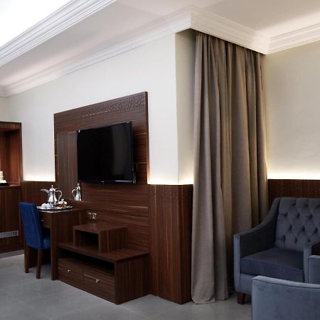 Jeddah Lake Hotel Bagian luar foto