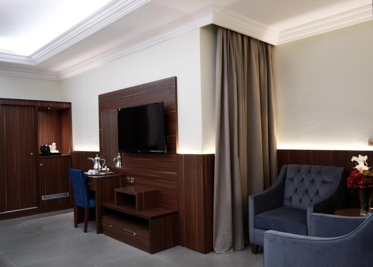Jeddah Lake Hotel Bagian luar foto