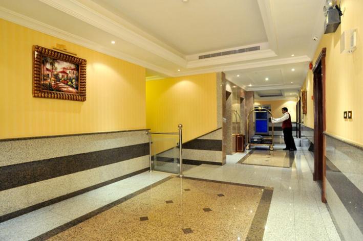 Jeddah Lake Hotel Bagian luar foto
