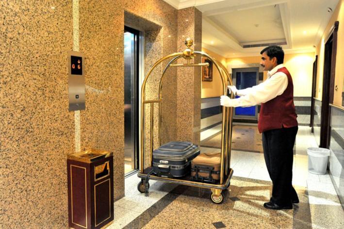 Jeddah Lake Hotel Bagian luar foto