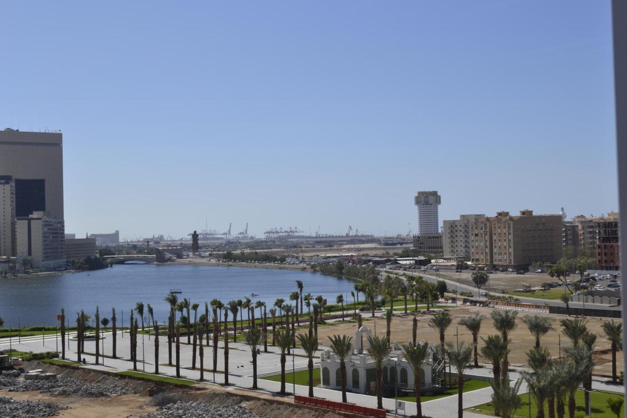 Jeddah Lake Hotel Bagian luar foto